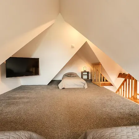 Willa Poronin Apartment *