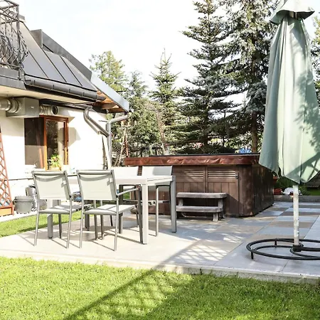 Willa Poronin Apartment Apartman *